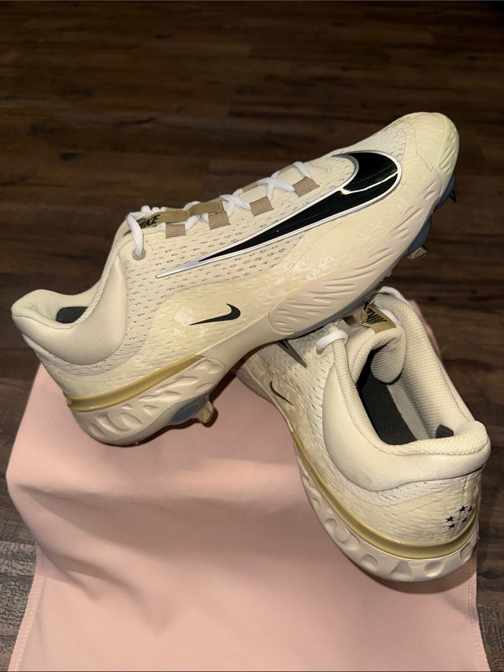 Nike Alpha Huarache Elite 4 Low "khaki/Brown " Rare “Limited Edition”!!